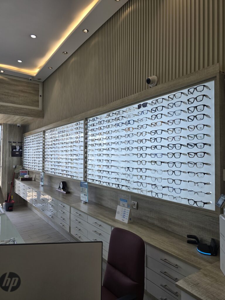 Quand changer ses lunettes chez un opticien à Salé